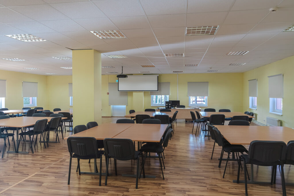 Gruppidele on Alutaguse Tervisespordikeskus ideaalne koht Ida-Virumaal – seminar, kaasaegne saal, ööbimine, toitlustus ja aktiivsed elamused.